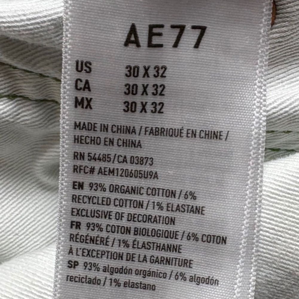 AE77 Premium Distressed Straight Leg Jeans Mens 30x32 Light Wash Button Fly - Picture 14 of 15